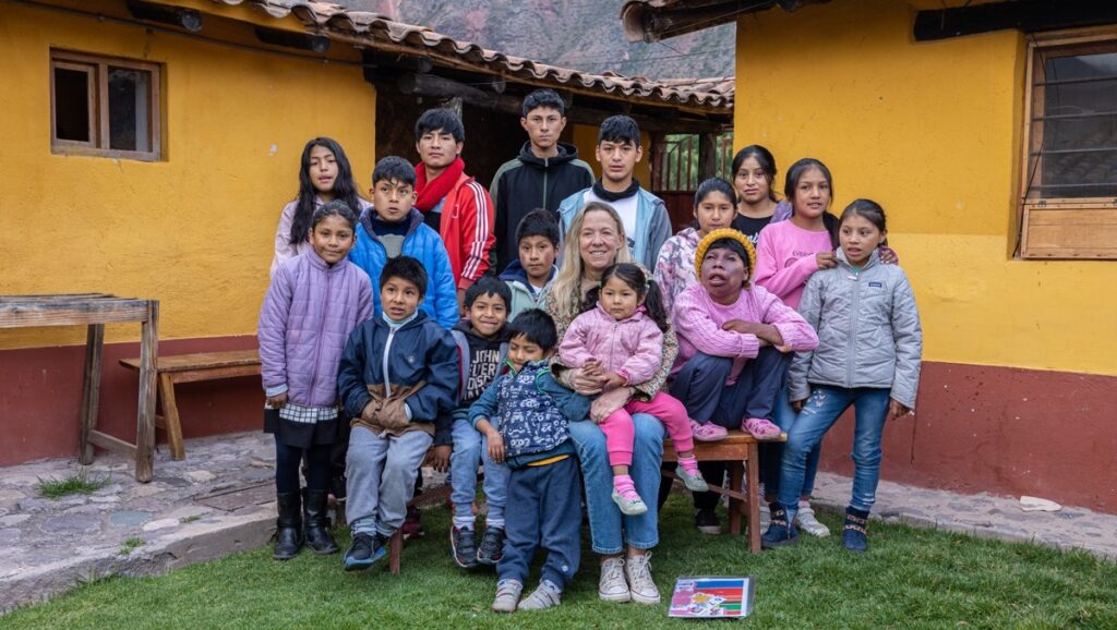 Sol y Luna Foundation - in a group